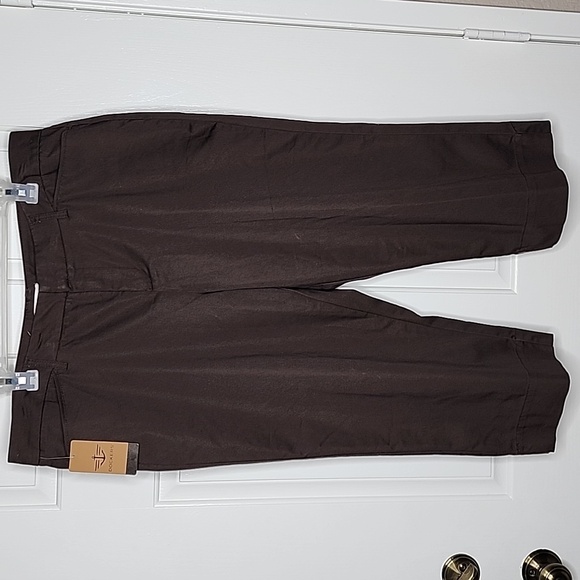 Dockers Brown Cropped Pants - Picture 1 of 9